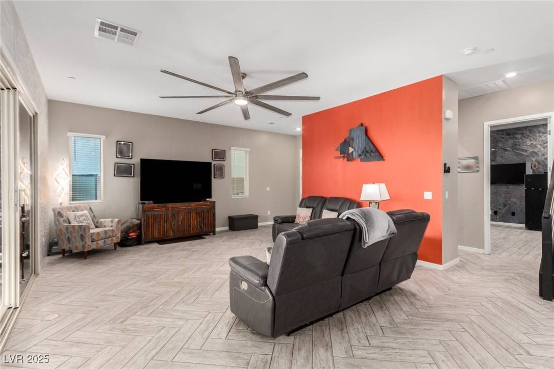 Henderson, NV 89052,731 Glowing Horizon ST