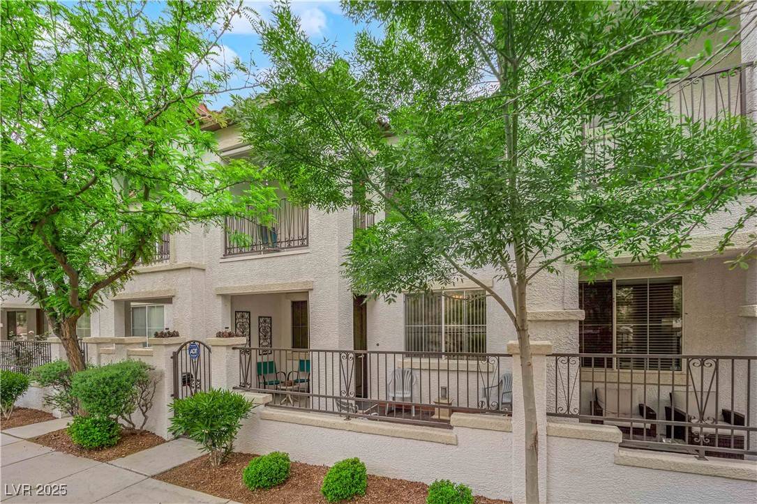 Henderson, NV 89074,1525 Spiced Wine AVE #10102