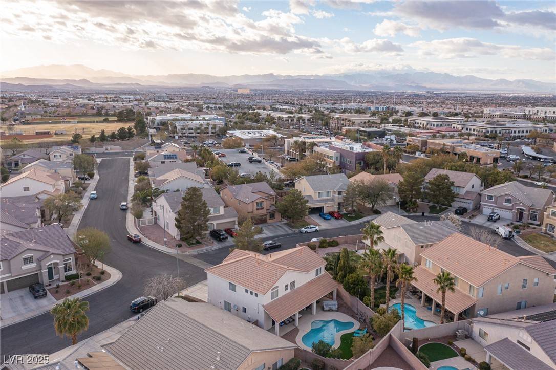 Henderson, NV 89052,810 Roaring Falls AVE