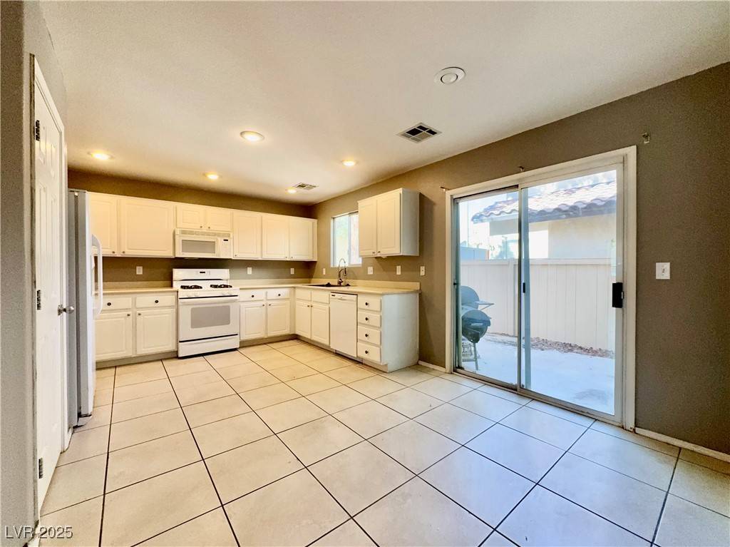 Las Vegas, NV 89148,7173 Dravite CT