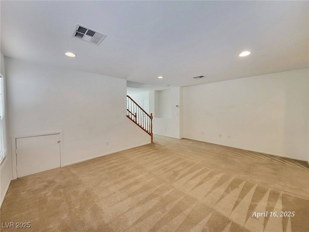 Las Vegas, NV 89139,8082 Hilltop Windmill ST
