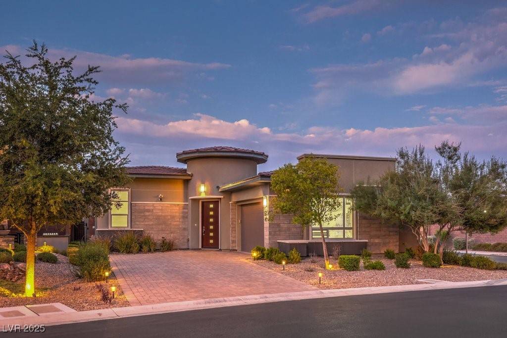 Las Vegas, NV 89148,9928 Regency Square AVE