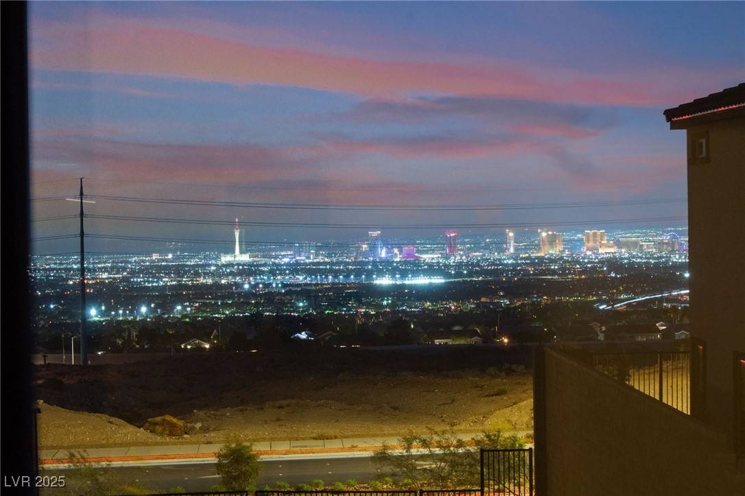 Las Vegas, NV 89138,2407 Ridgeline Wash ST