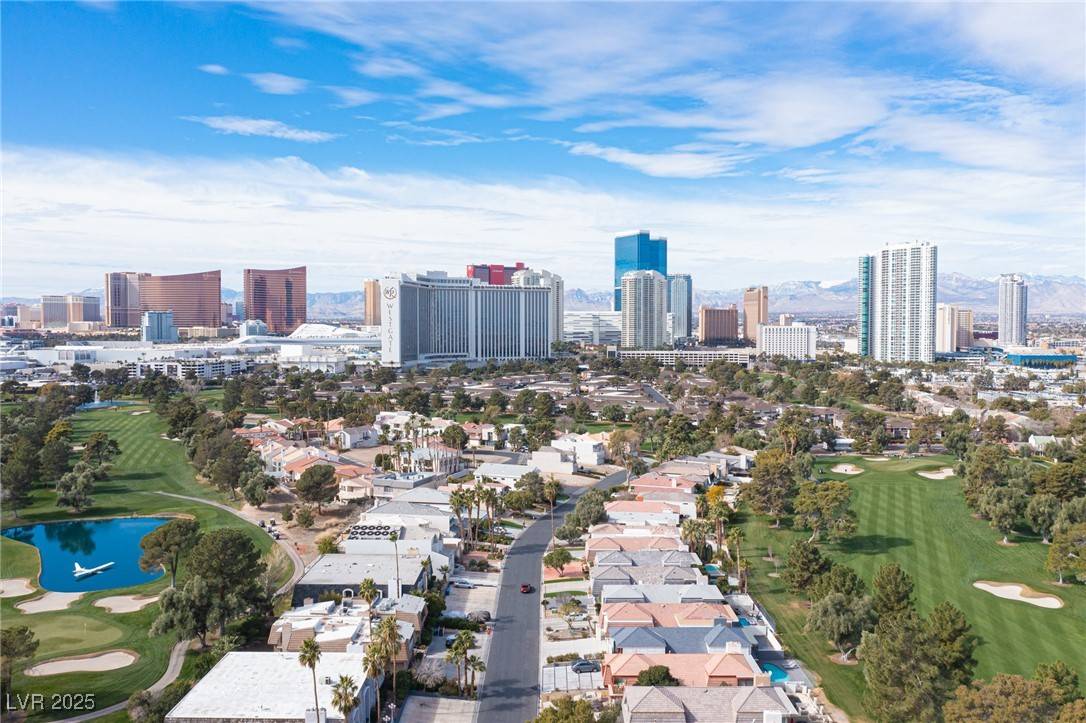 Las Vegas, NV 89109,915 Vegas Valley DR #4