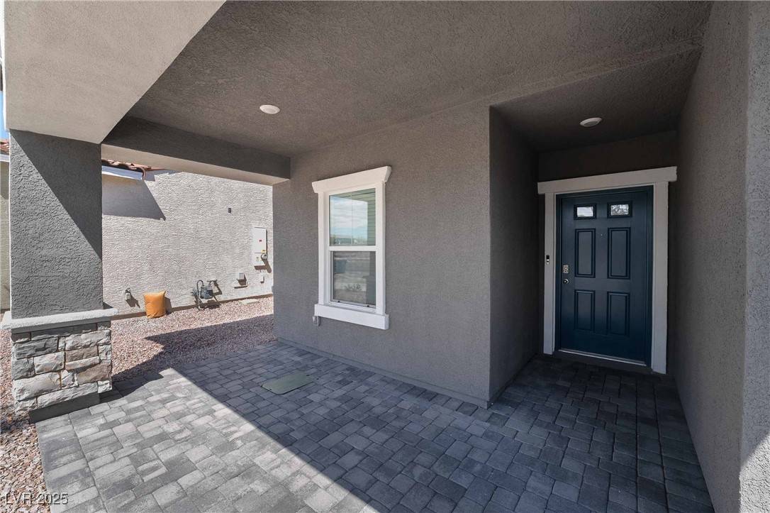 Henderson, NV 89011,362 Canary Song DR