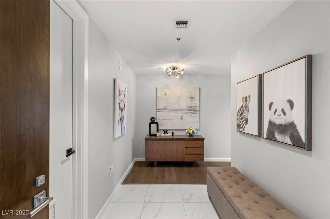 Las Vegas, NV 89103,4471 Dean Martin DR #1210