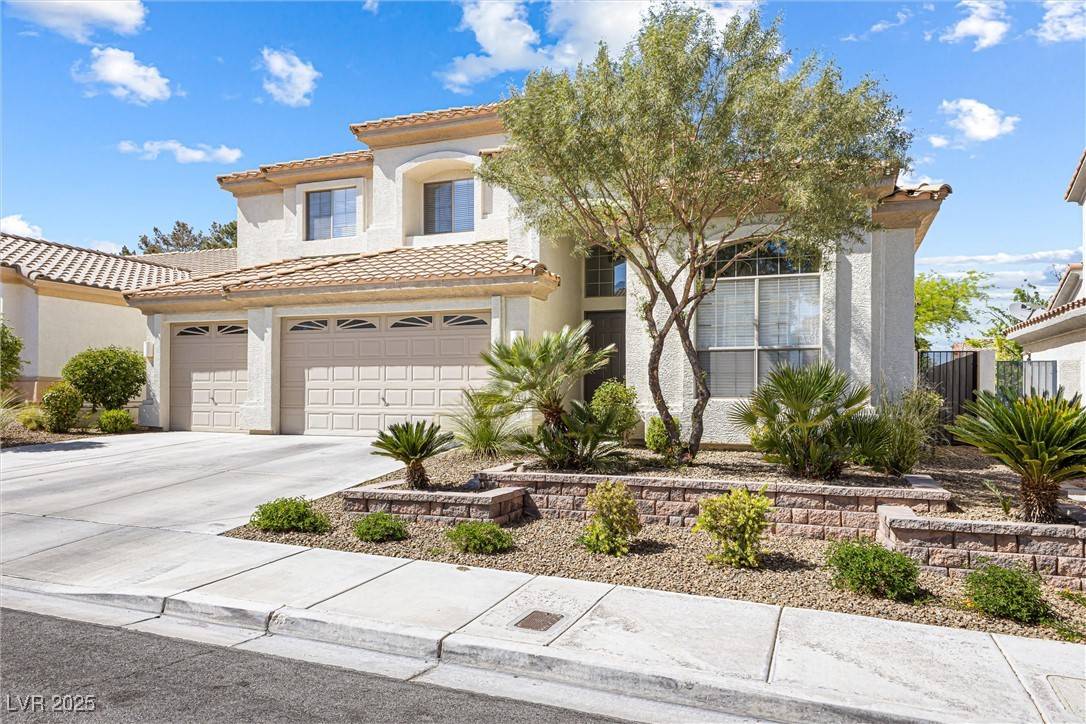 Las Vegas, NV 89117,9916 Dusty Winds AVE