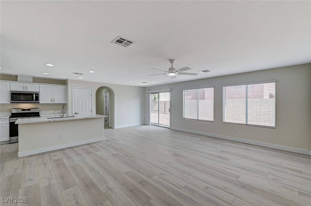 North Las Vegas, NV 89081,5216 Aztec Heights ST