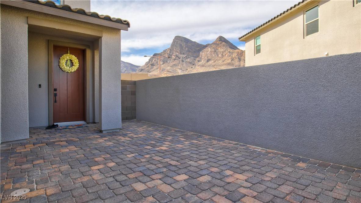 Las Vegas, NV 89138,2239 Thunderbird ST