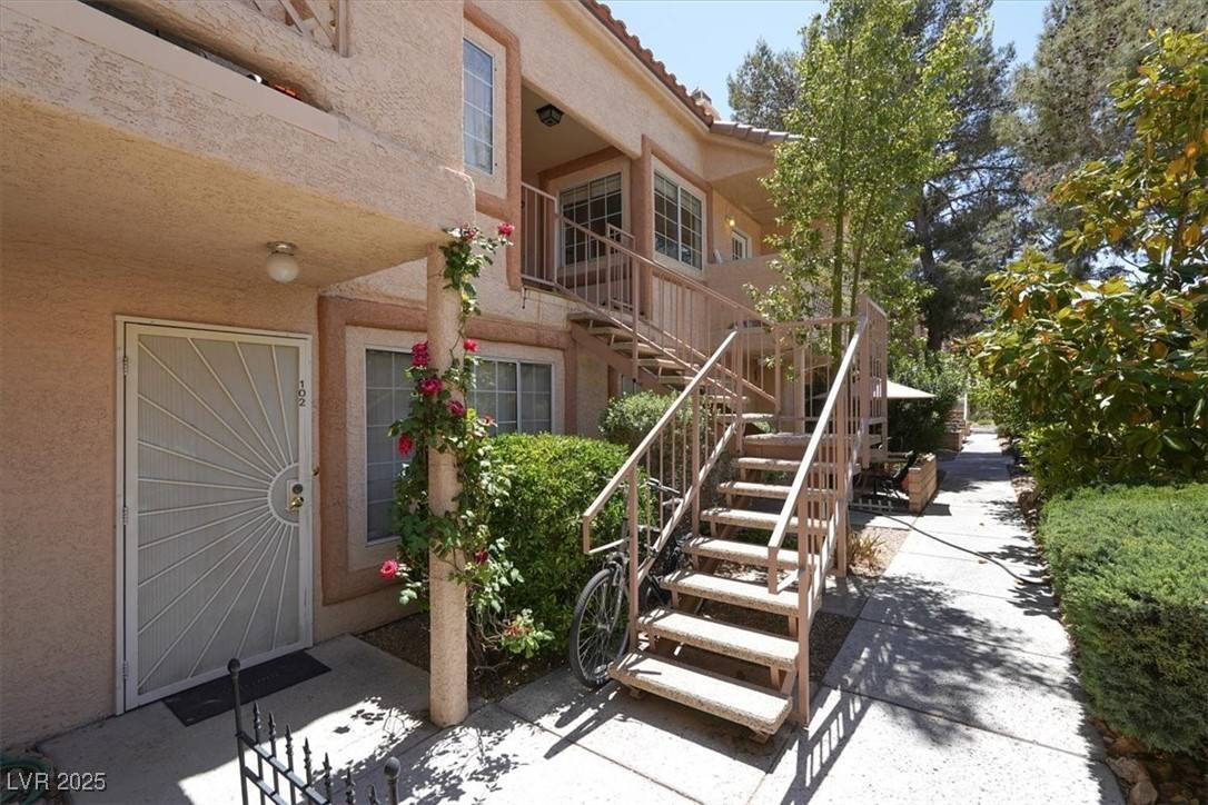 Las Vegas, NV 89108,1612 N Torrey Pines DR #203