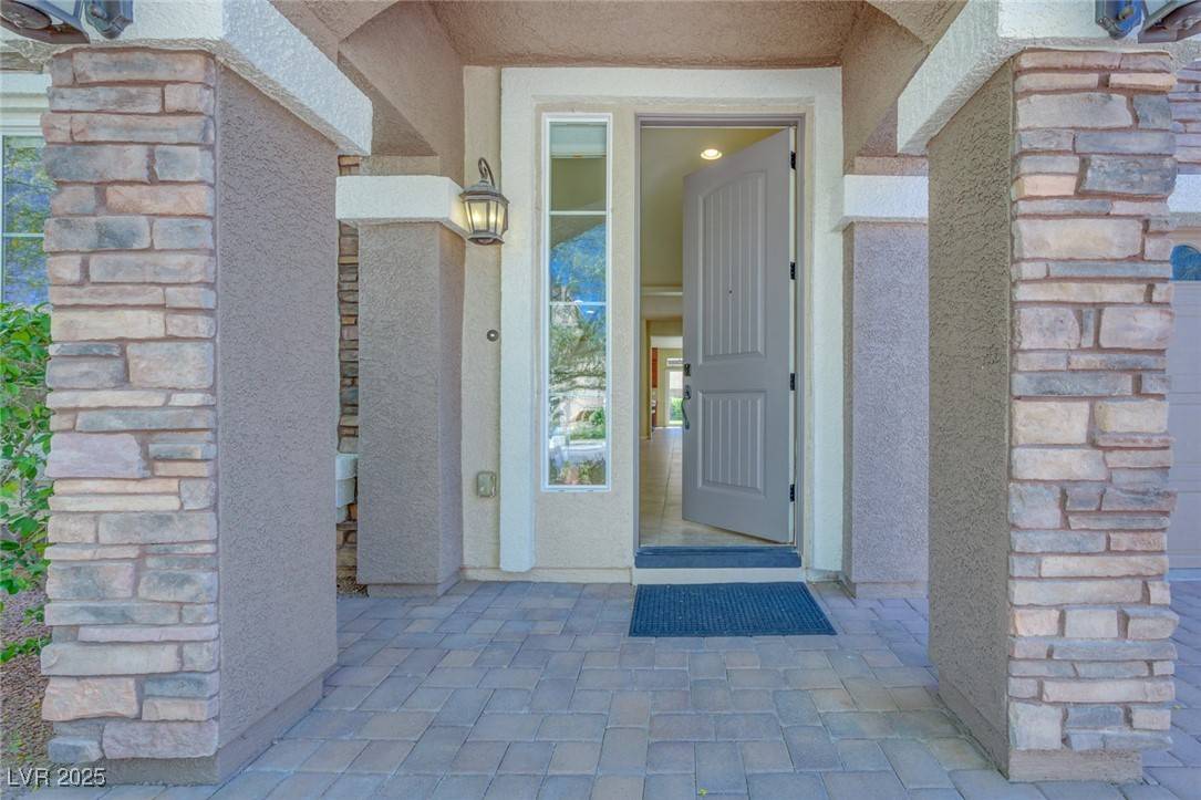 Las Vegas, NV 89139,9628 Matanzas Creek CT