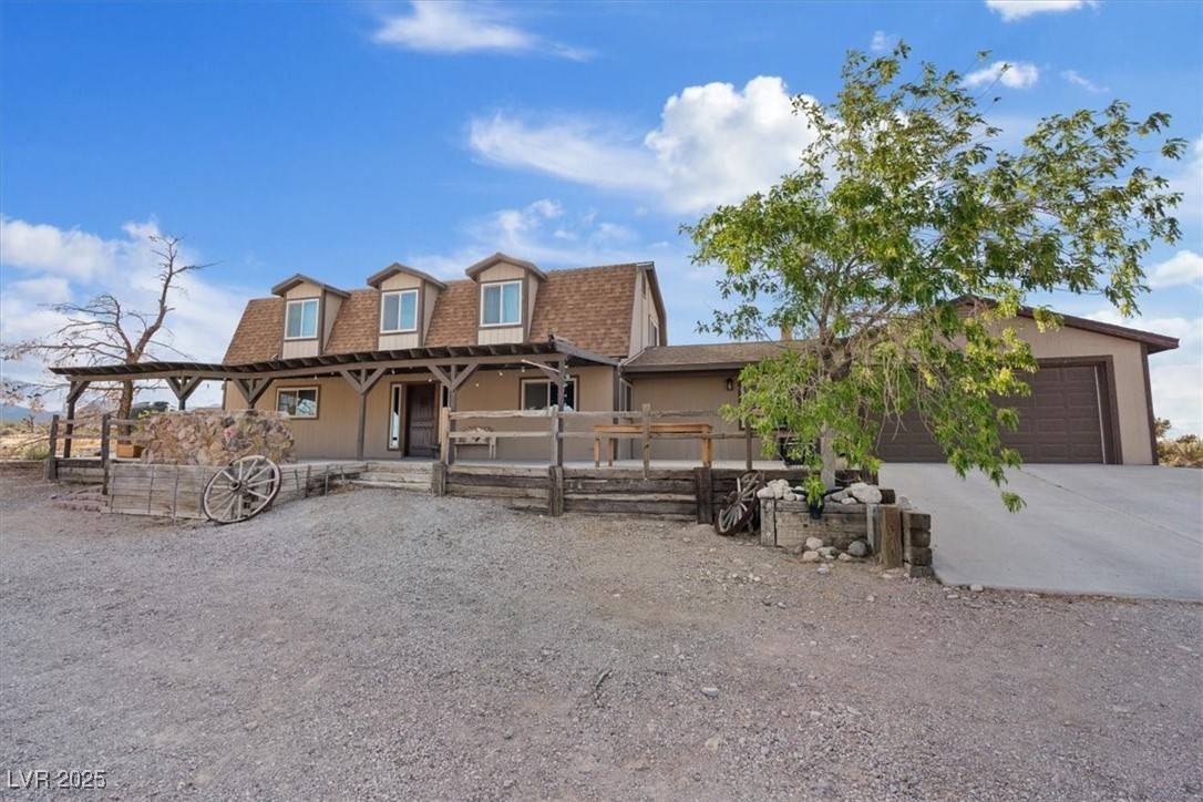 Las Vegas, NV 89166,11875 Maggie AVE