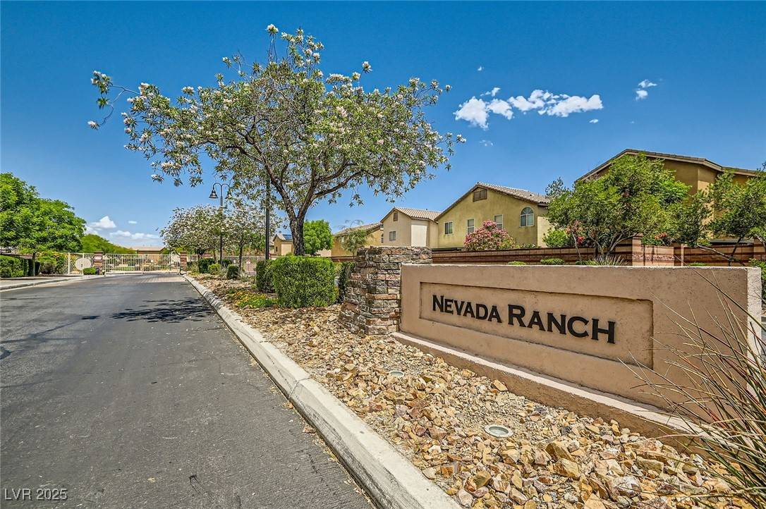 Las Vegas, NV 89122,5536 Baccarat AVE #101