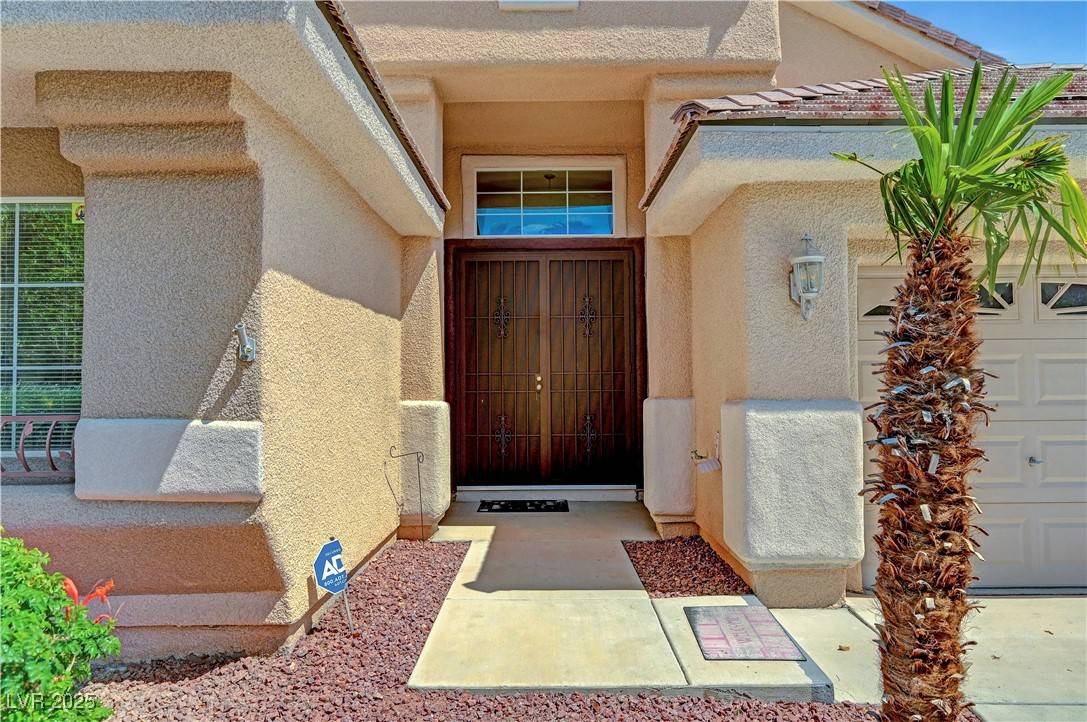 Las Vegas, NV 89130,6112 Rabbit Track ST