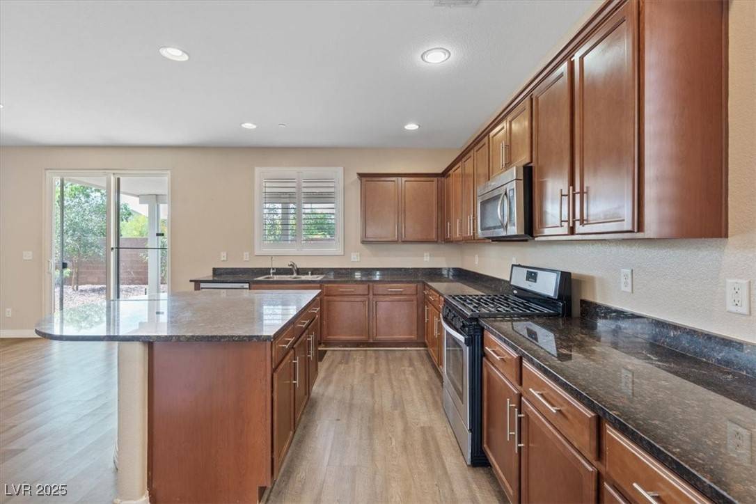 Henderson, NV 89011,1121 Copper Grass ST