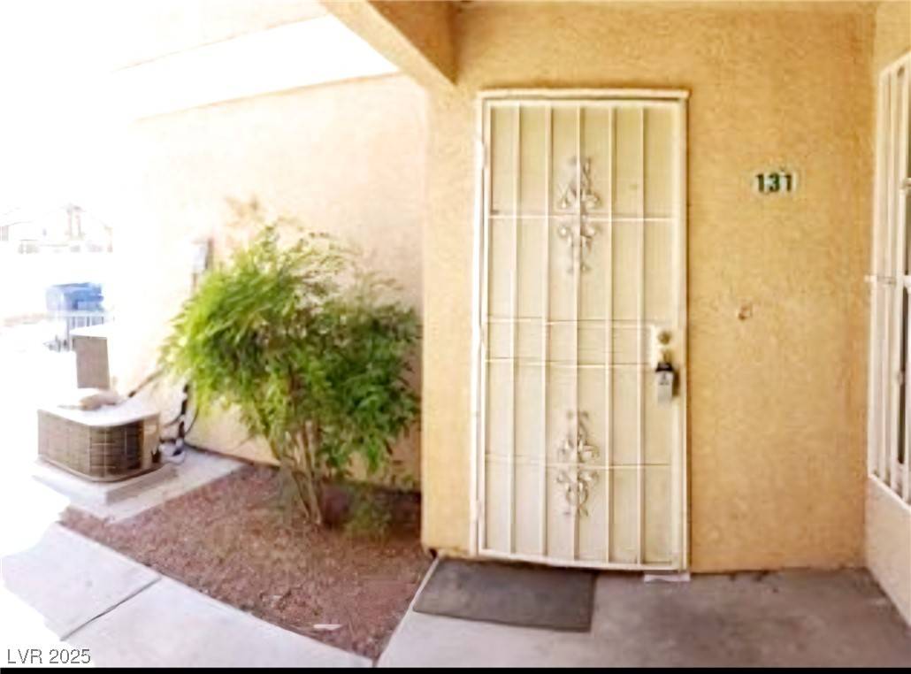 Las Vegas, NV 89115,1830 N Pecos RD #131