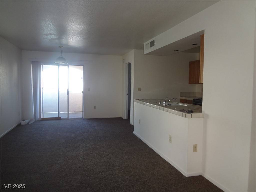 Las Vegas, NV 89147,7570 W Flamingo RD #125