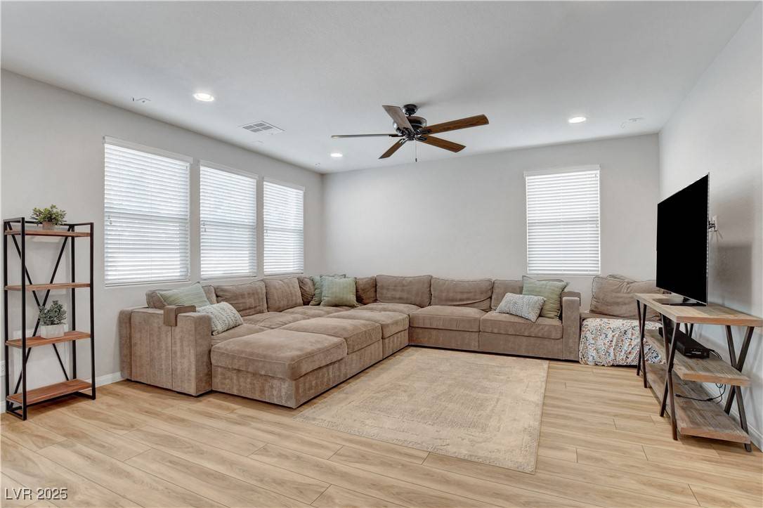 Las Vegas, NV 89138,11212 Hedgemont AVE
