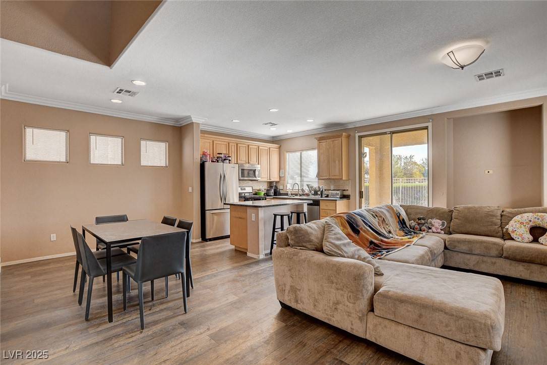 North Las Vegas, NV 89081,5524 Overlook Valley ST