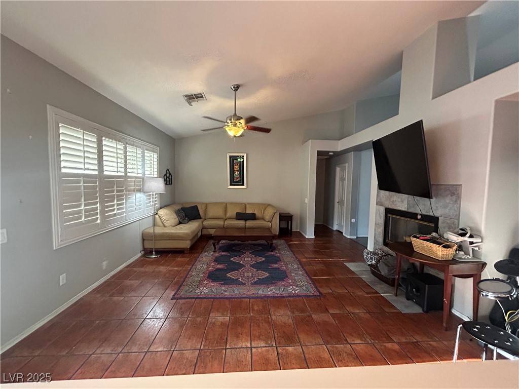 Las Vegas, NV 89117,1901 Rolling Dunes CT