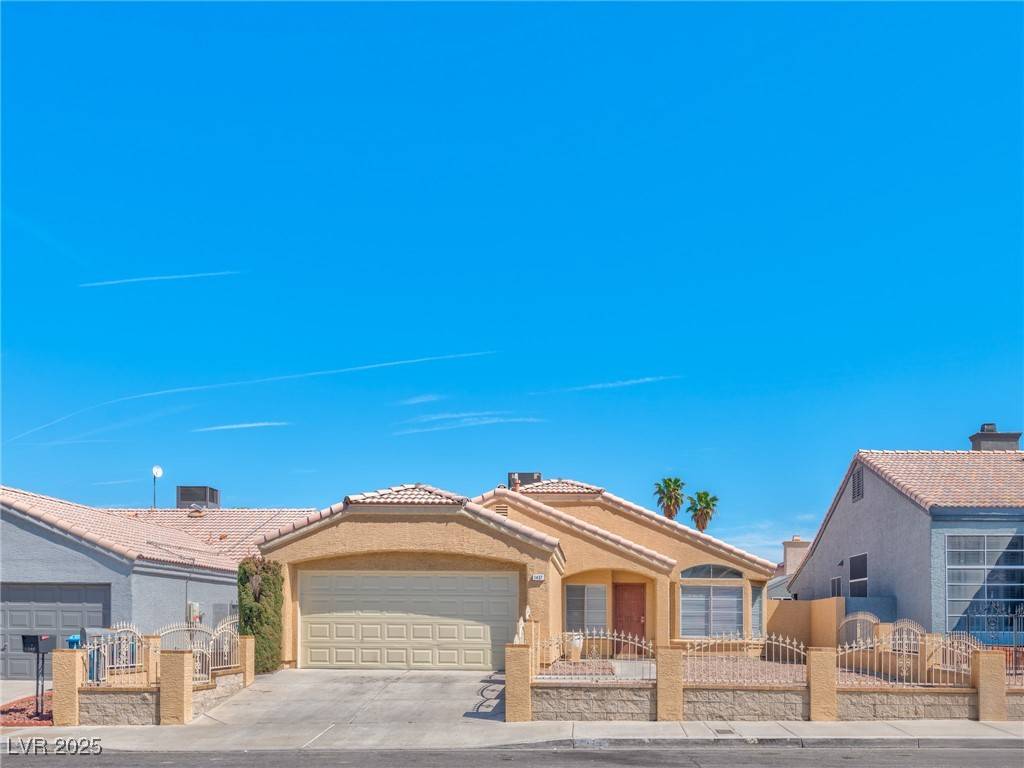 Las Vegas, NV 89108,1437 Daybreak DR