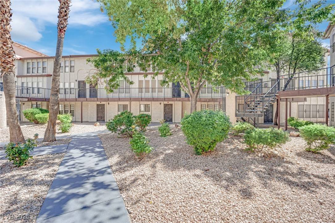 Las Vegas, NV 89169,2080 Karen AVE #1