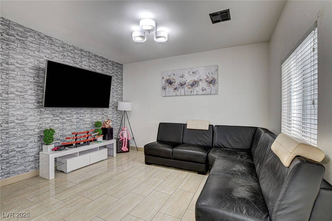 Las Vegas, NV 89156,2130 Trebbiano WAY