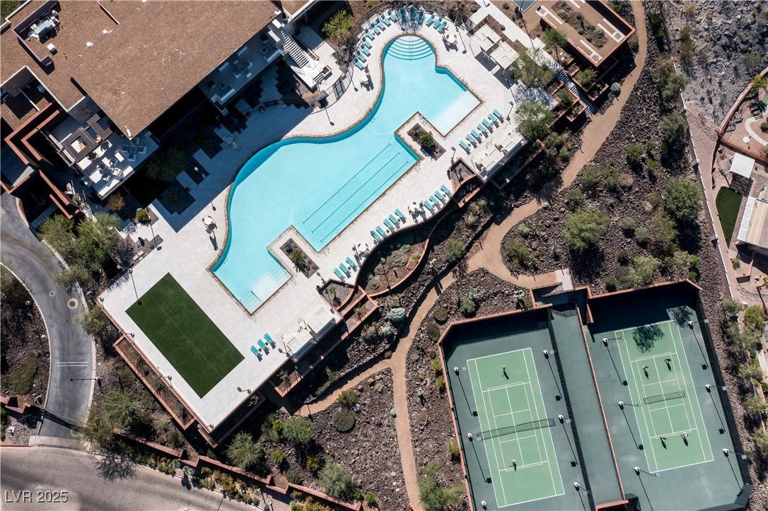 Henderson, NV 89012,33 Soaring Rock CT