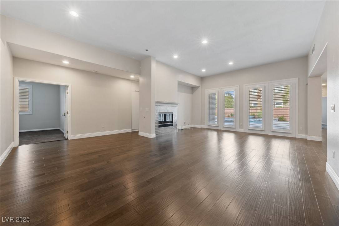 Las Vegas, NV 89145,616 Canyon Brook PL