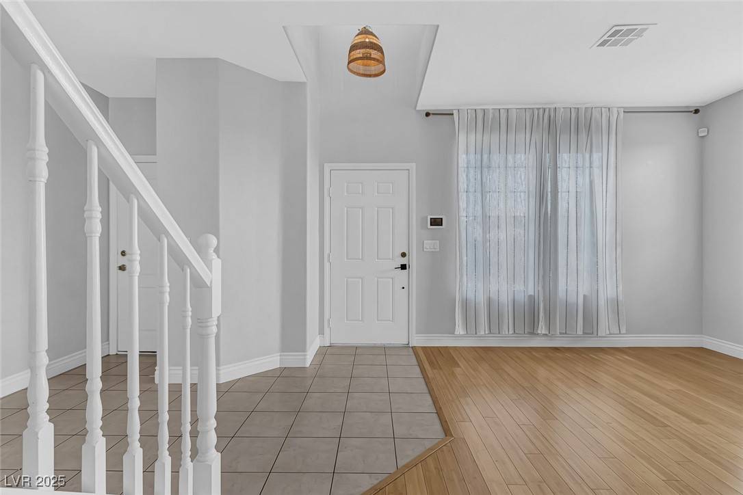 Henderson, NV 89012,1481 Rancho Ridge DR