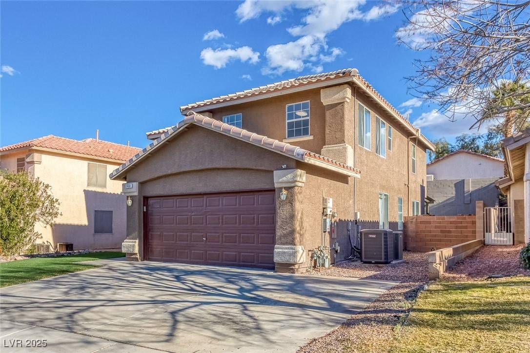 Henderson, NV 89012,1481 Rancho Ridge DR