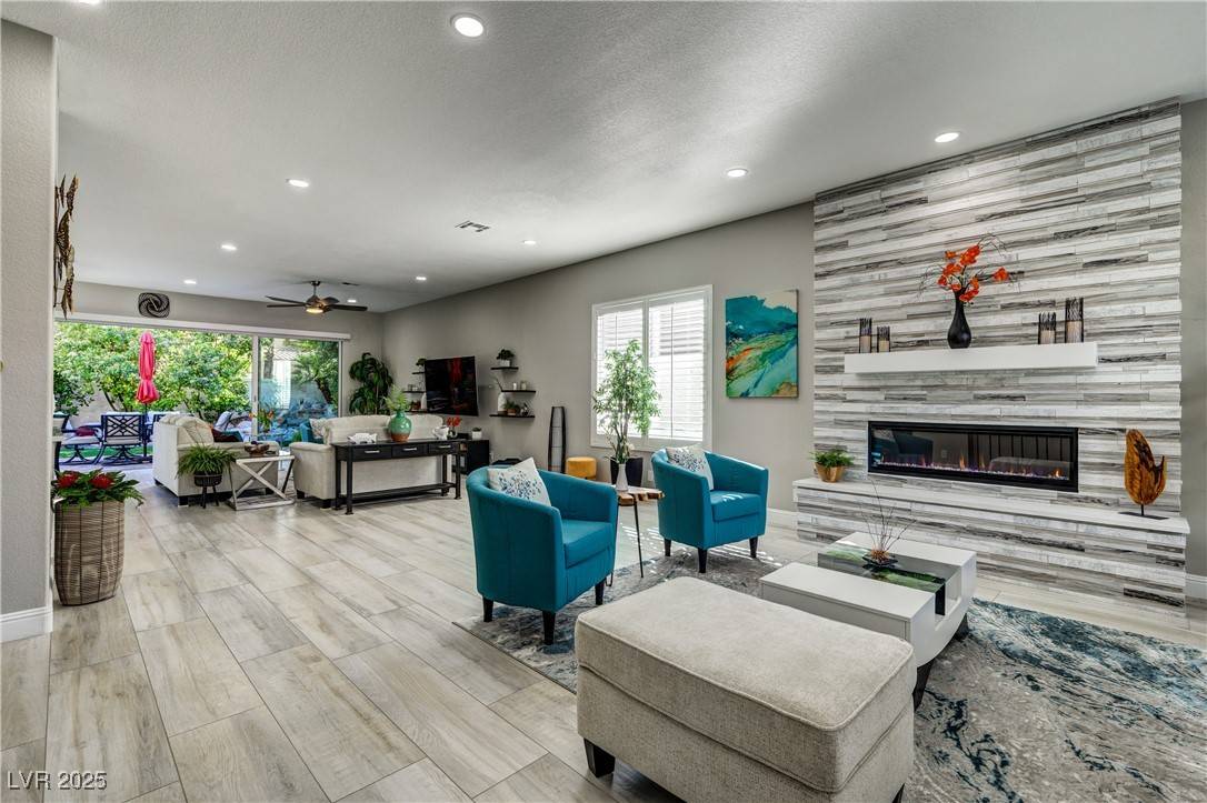 Las Vegas, NV 89117,8969 Rivers Edge DR