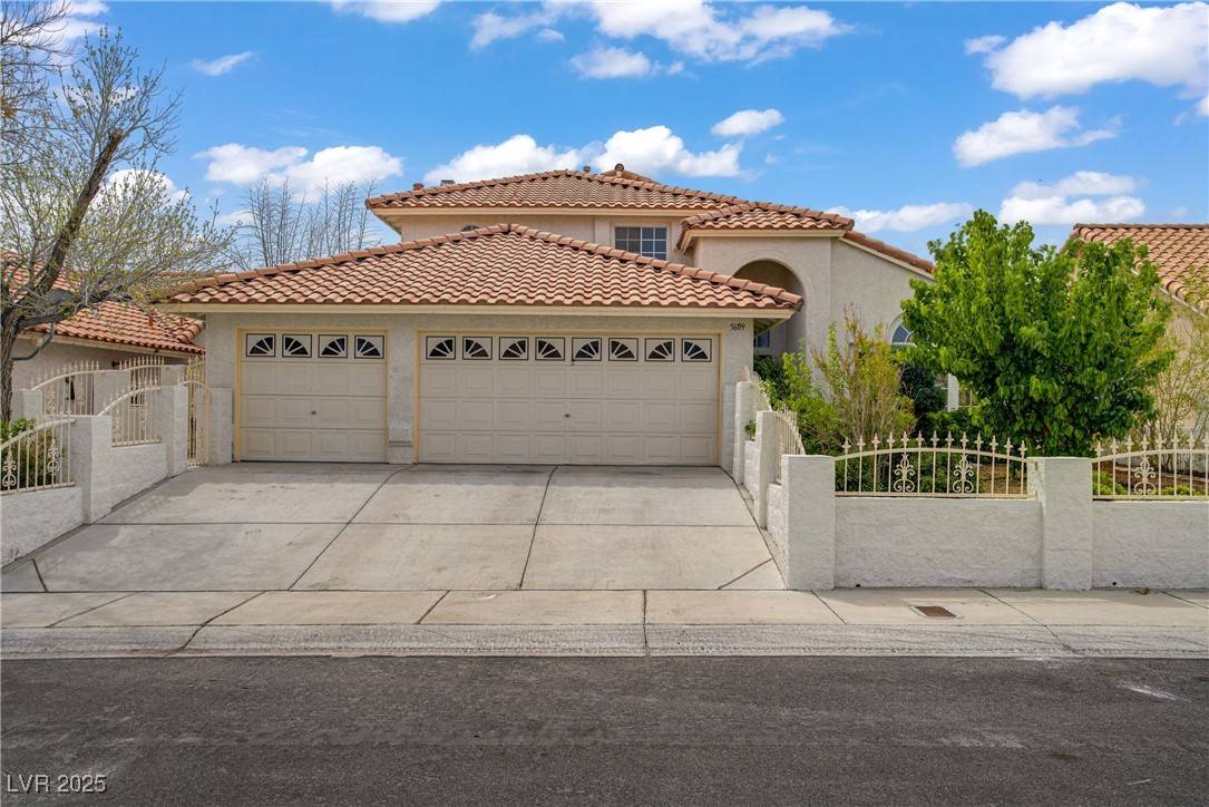 Las Vegas, NV 89130,5609 Red Bluff DR