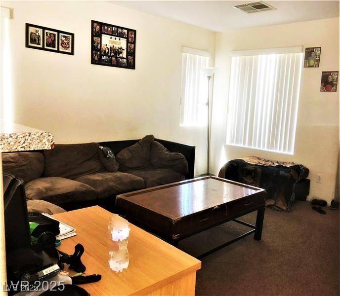 Las Vegas, NV 89142,6045 Las Nubes DR