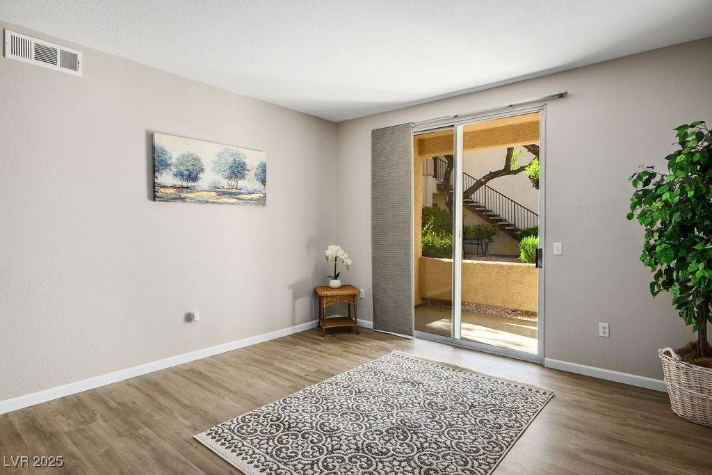 Las Vegas, NV 89128,1830 N Buffalo DR #1031