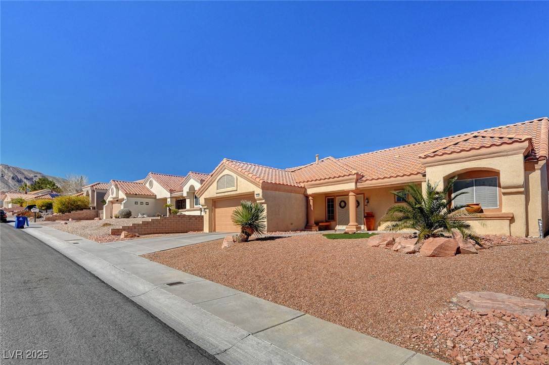 Las Vegas, NV 89134,9912 Woodhouse DR