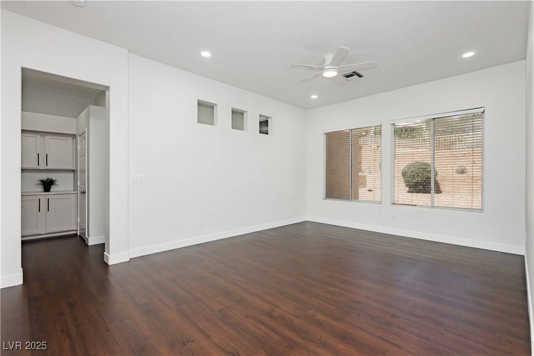 Las Vegas, NV 89134,2205 Beacon Ridge DR