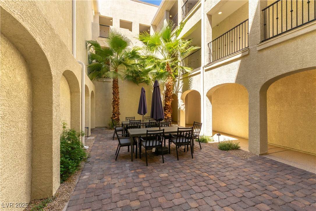 Henderson, NV 89052,2555 Hampton RD #2308