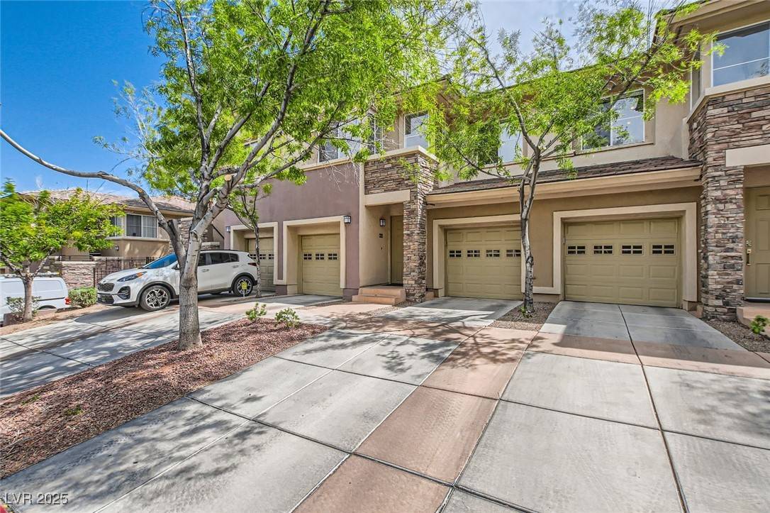 Las Vegas, NV 89144,668 Peachy Canyon CIR #202