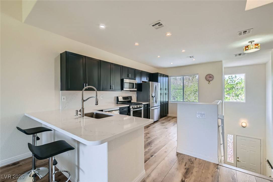 Las Vegas, NV 89144,668 Peachy Canyon CIR #202