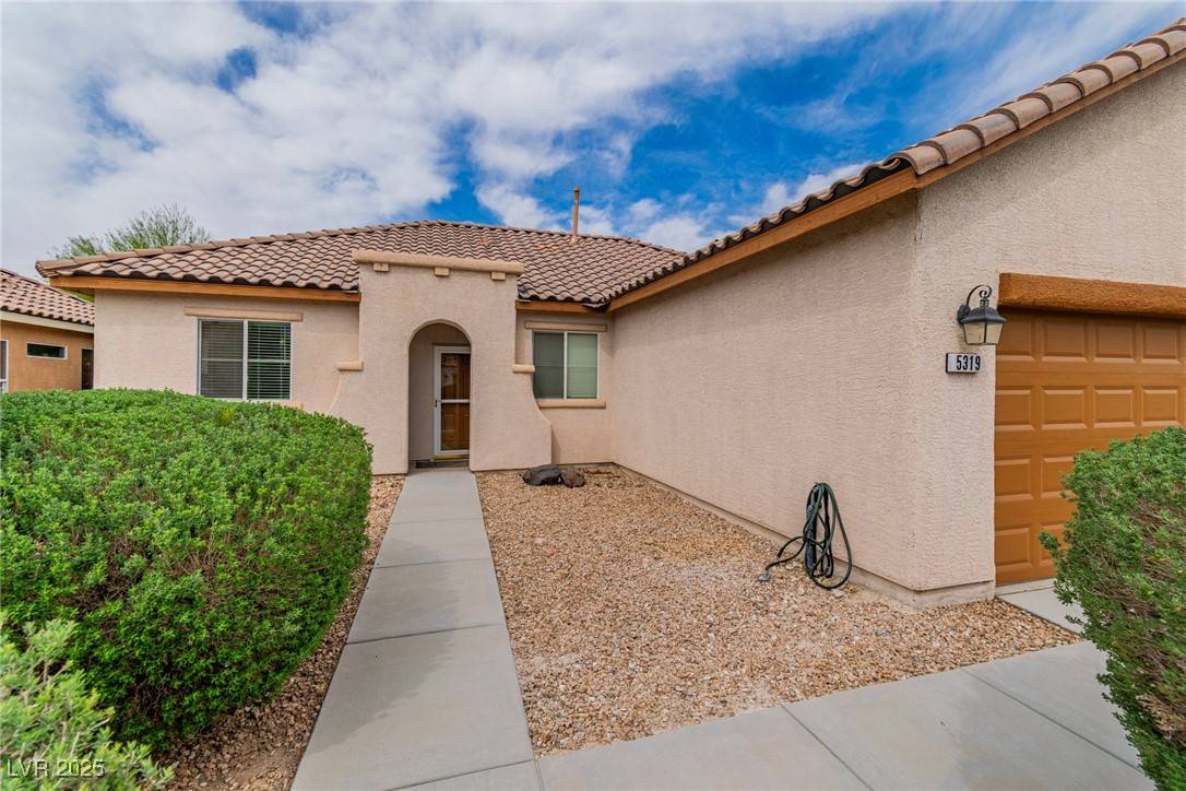 North Las Vegas, NV 89031,5319 Farley Feather CT