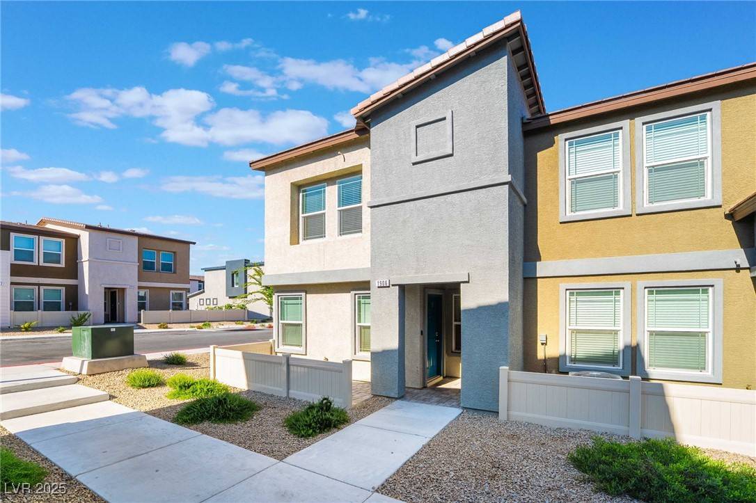 Henderson, NV 89044,1906 ARIETTA VISTA ST