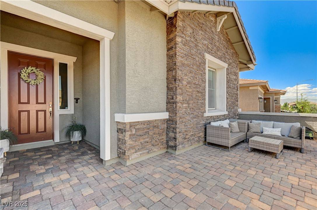 Henderson, NV 89011,689 Moonstone Beach PL