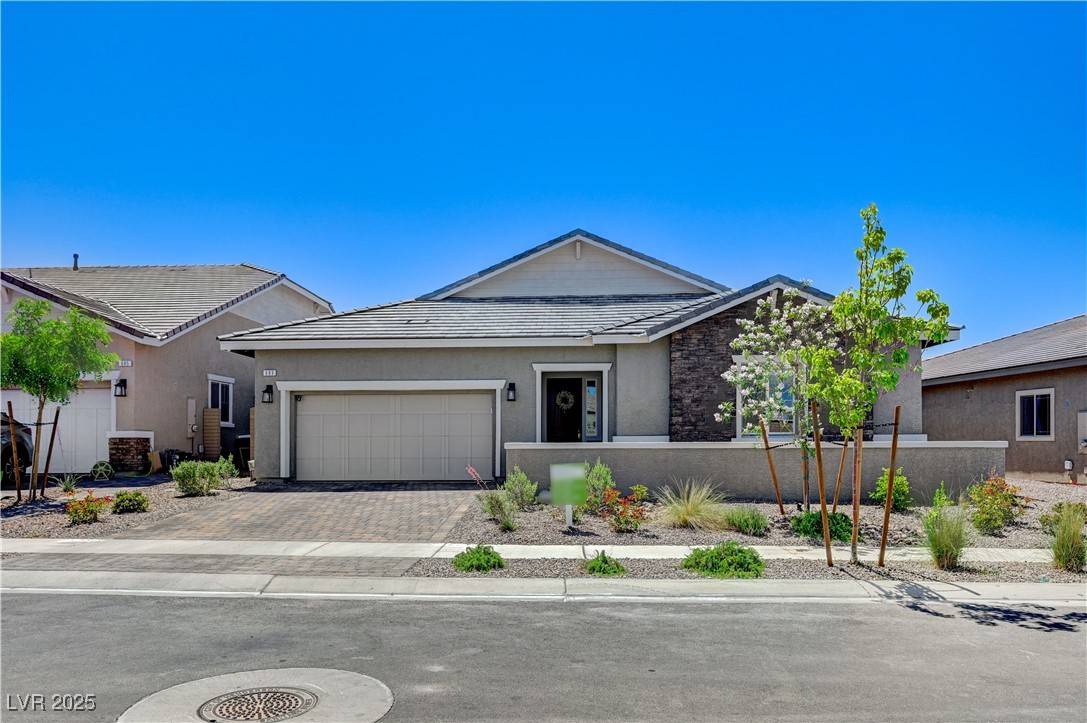 Henderson, NV 89011,689 Moonstone Beach PL