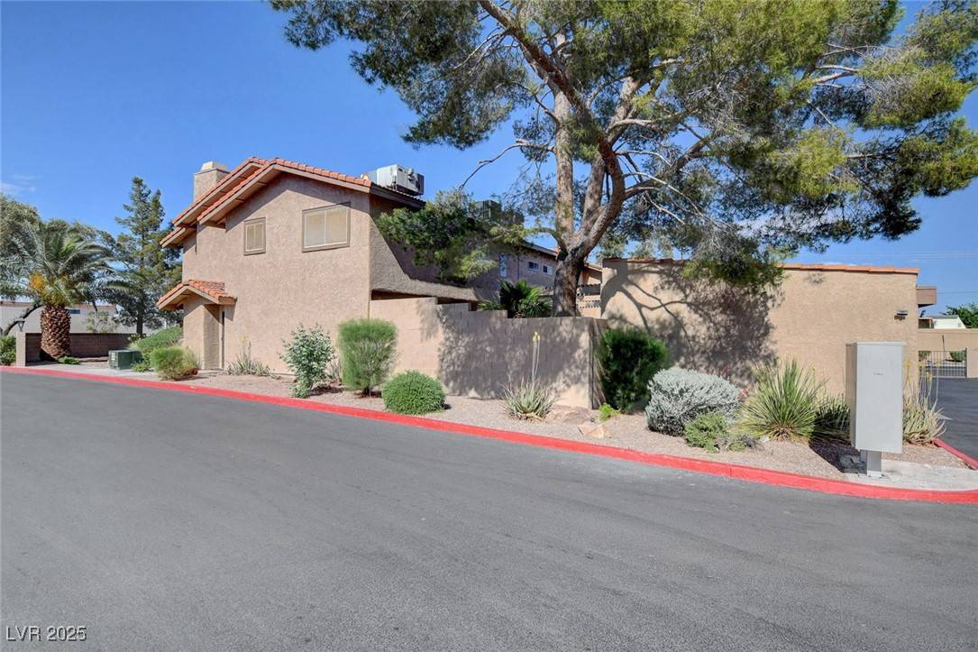 Las Vegas, NV 89121,3380 Pavlo ST