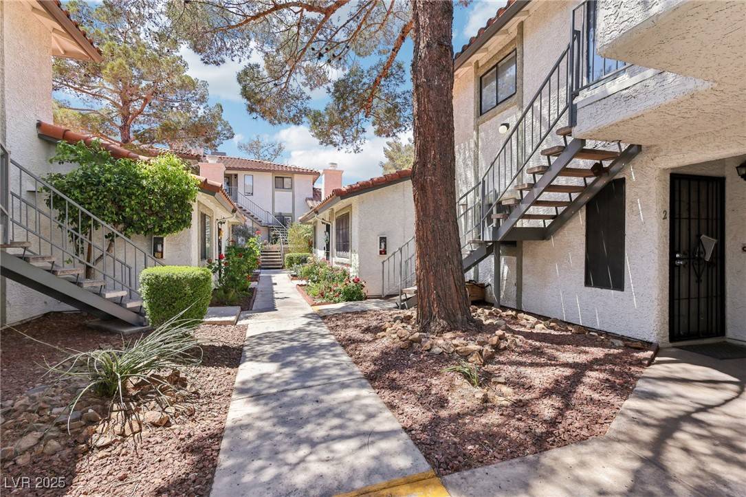 Las Vegas, NV 89146,6711 W Charleston BLVD #4