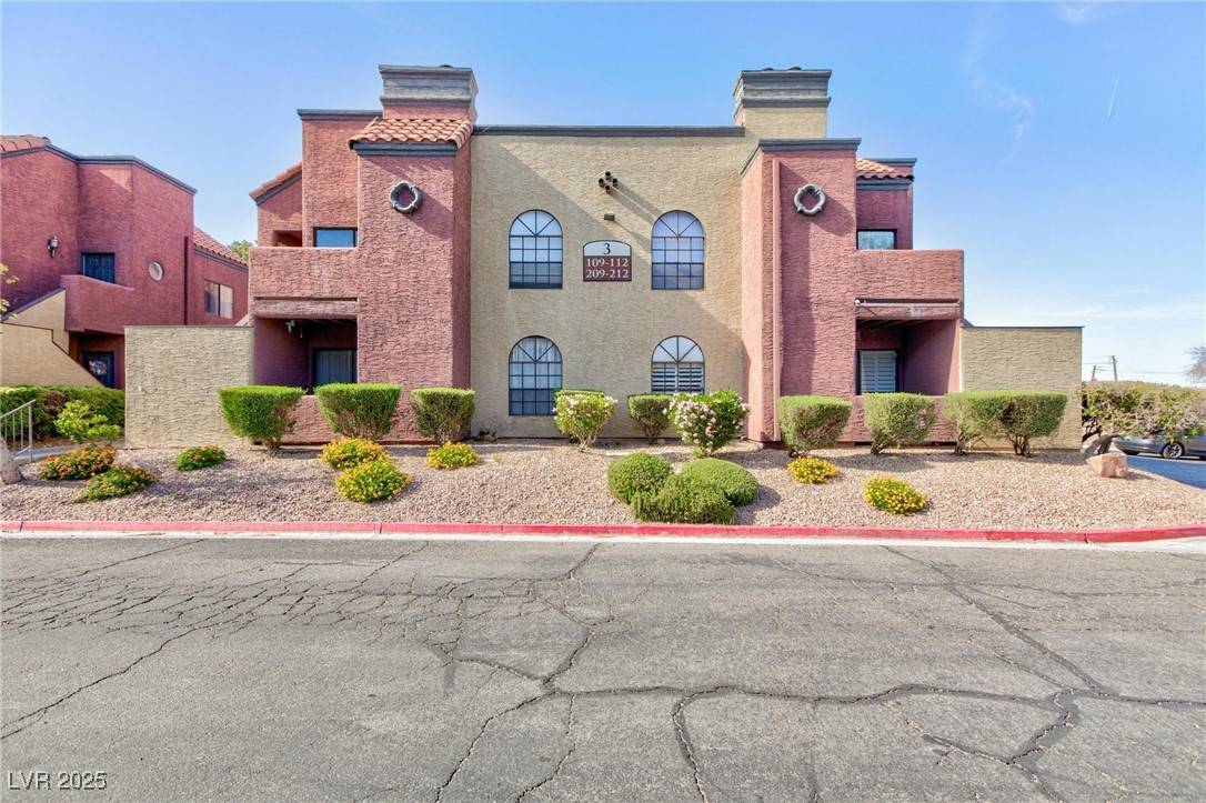 Las Vegas, NV 89121,4050 Pacific Harbors DR #112