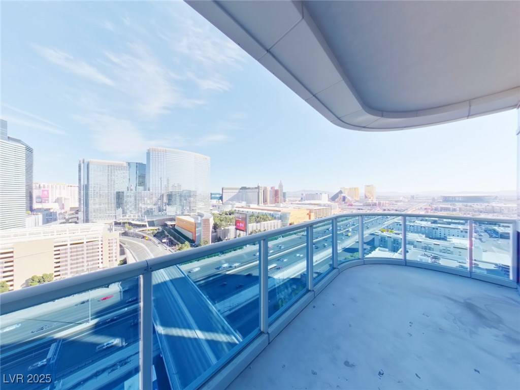 Las Vegas, NV 89103,4471 Dean Martin DR #2209