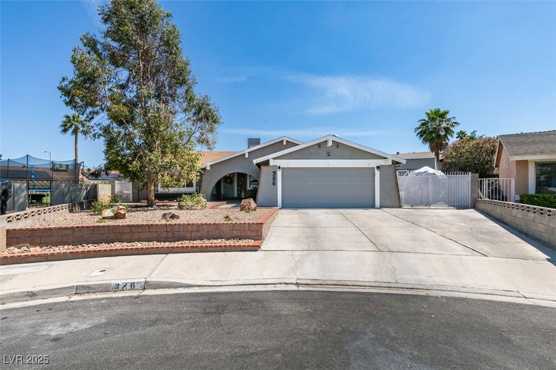 Henderson, NV 89002,386 Summer Creek CT