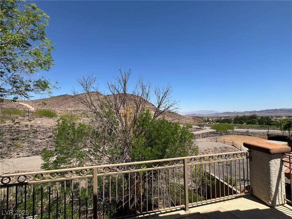 Henderson, NV 89002,96 Saint Johns Wood AVE